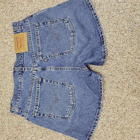 Levi's Womens Vintage Button Fly Denim Shorts Sz 11. 100% Cotton. Made In USA - Picture 2 of 5